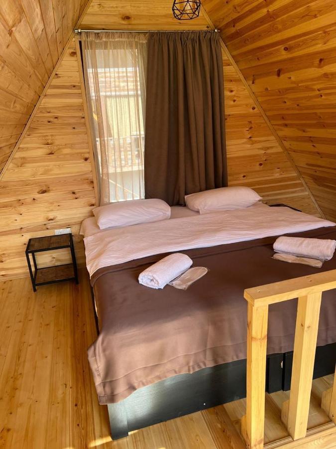 Kazbegi 4 Side Cottages מראה חיצוני תמונה