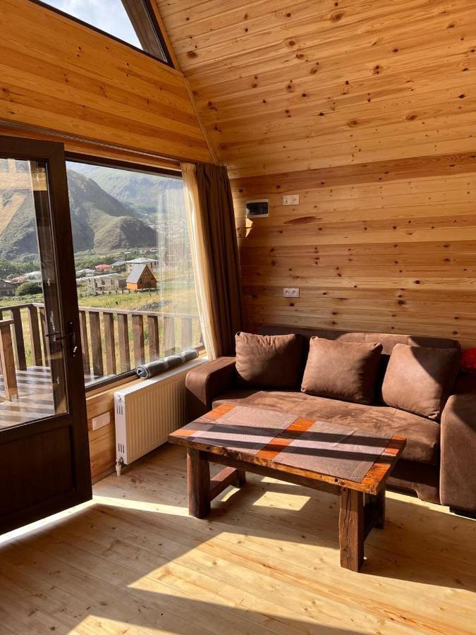 Kazbegi 4 Side Cottages מראה חיצוני תמונה